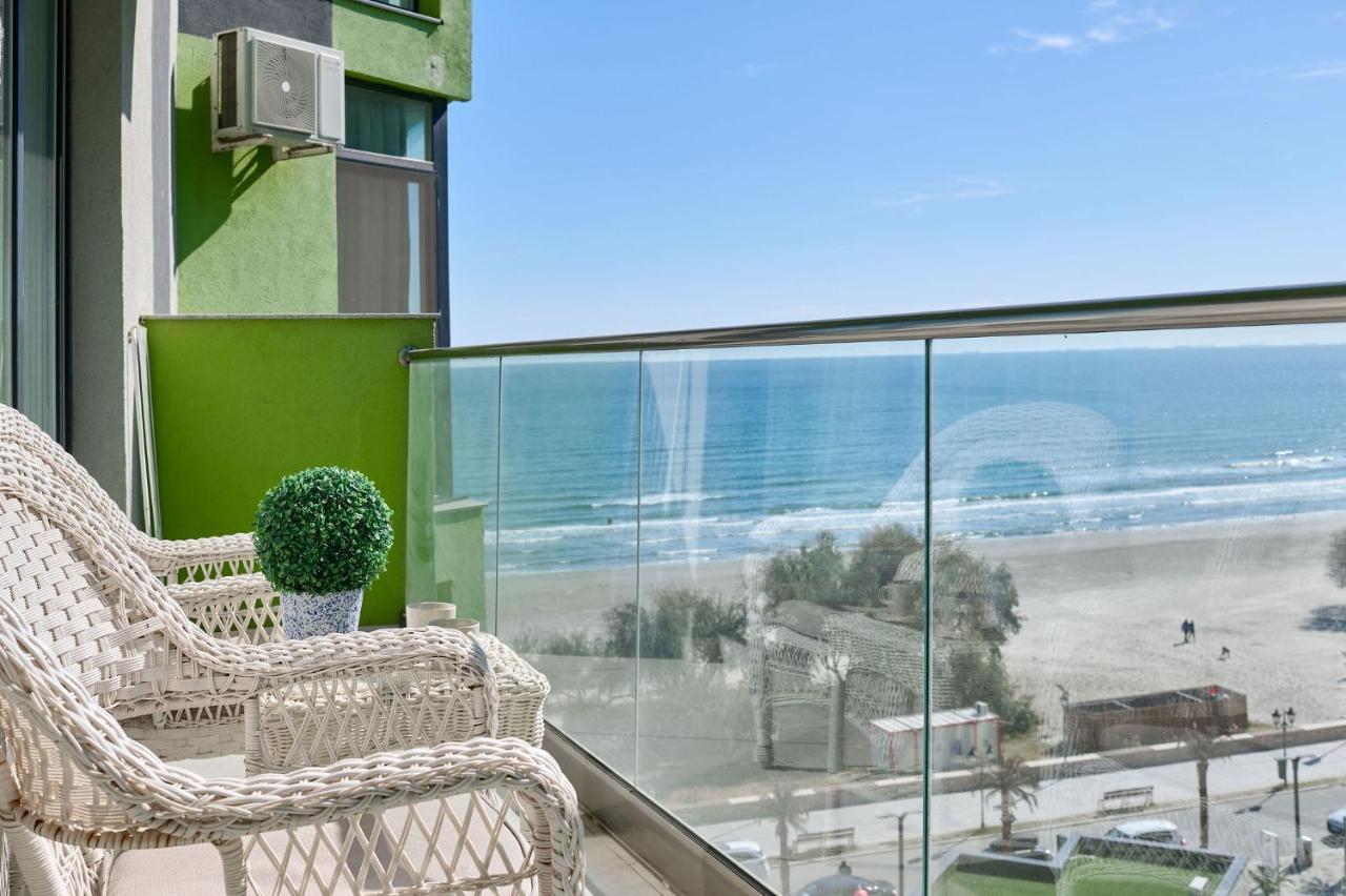 Sara Blu Apartment Spa And Pool Beach Resort Mamaia Exteriör bild