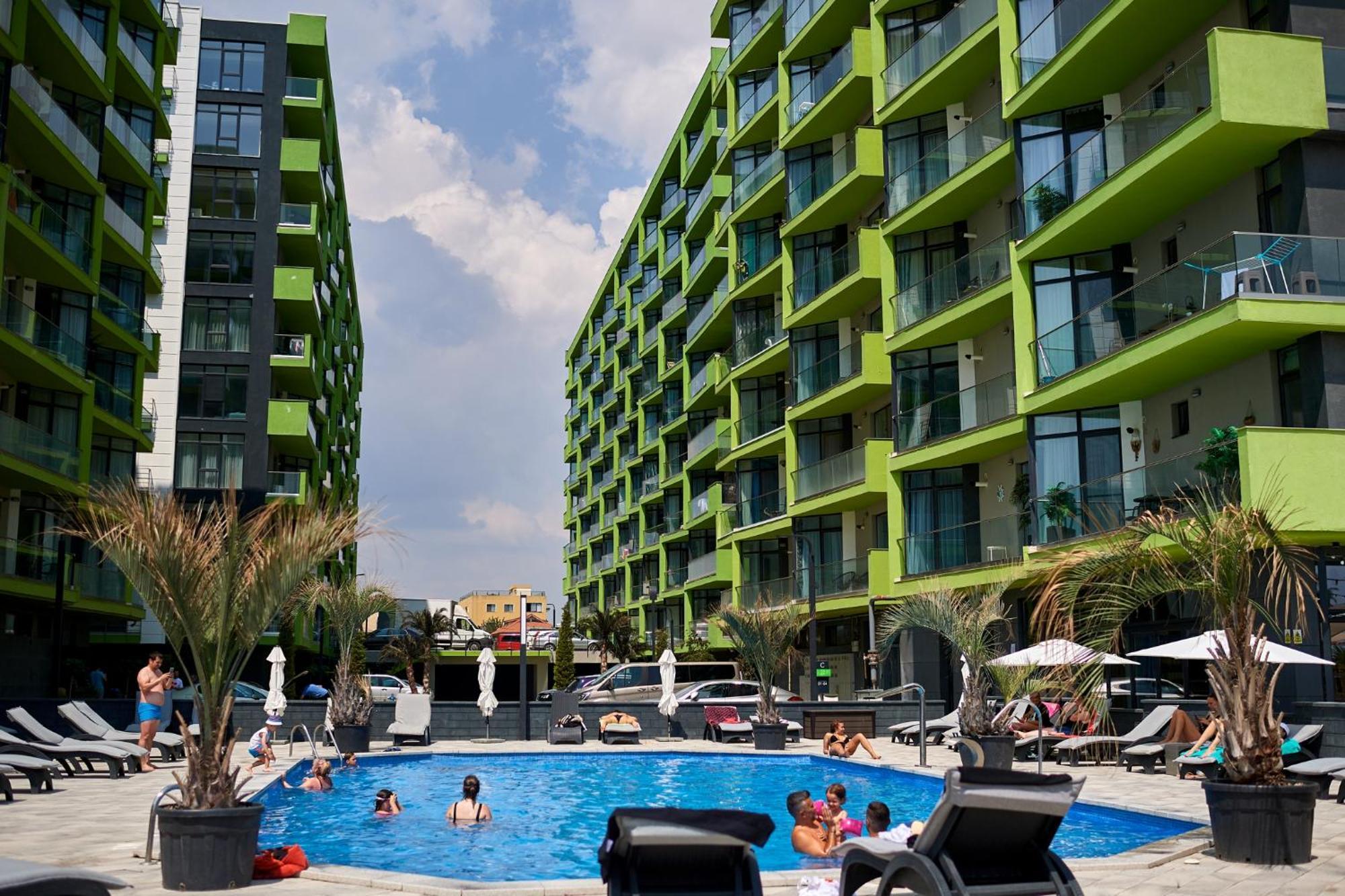 Sara Blu Apartment Spa And Pool Beach Resort Mamaia Exteriör bild